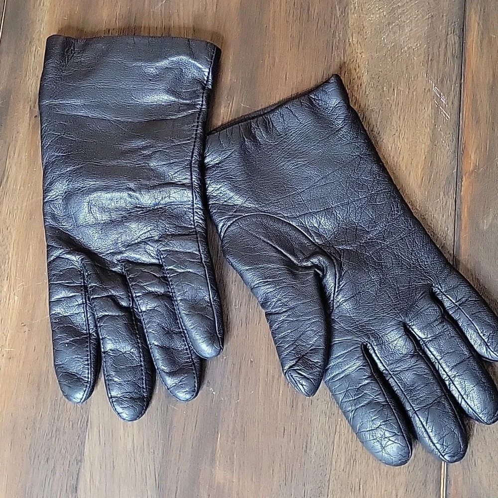Fownes Brothers Black Leather Cashmere Lined Gloves